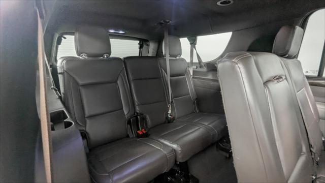 Used 2022 GMC Yukon XL SLE w/ Gmc Pro Safety Plus Package AWD/4WD image 26