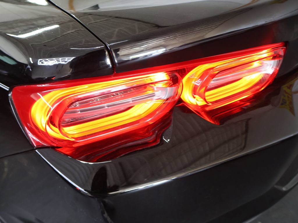 Used 2022 Chevrolet Camaro LT RWD image 26