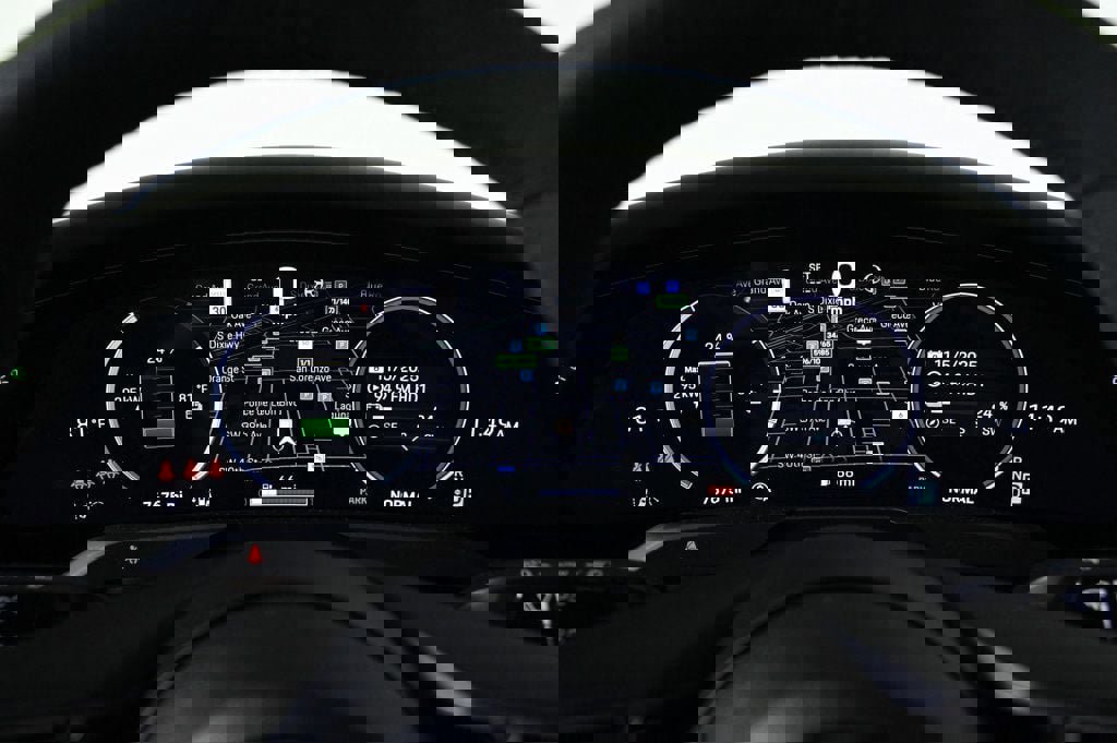 Certified 2025 Porsche Taycan 4 Cross Turismo image 13