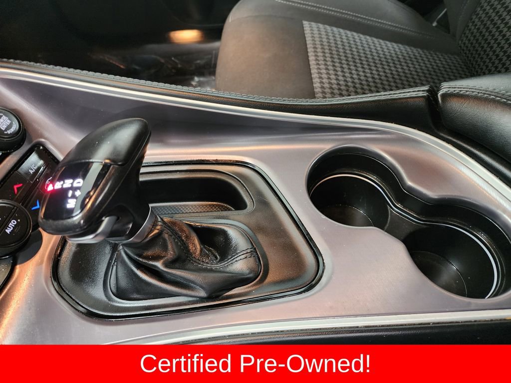 Certified 2022 Dodge Challenger SXT w/ Blacktop Package image 20