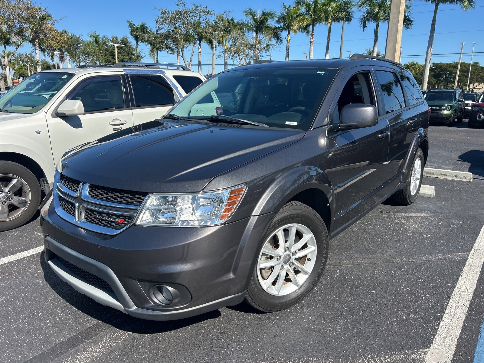 Used 2015 Dodge Journey SXT w/ Flexible Seating Group