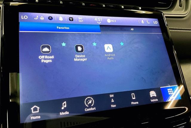 Used 2024 Jeep Grand Cherokee Limited w/ Black Appearance Package image 37