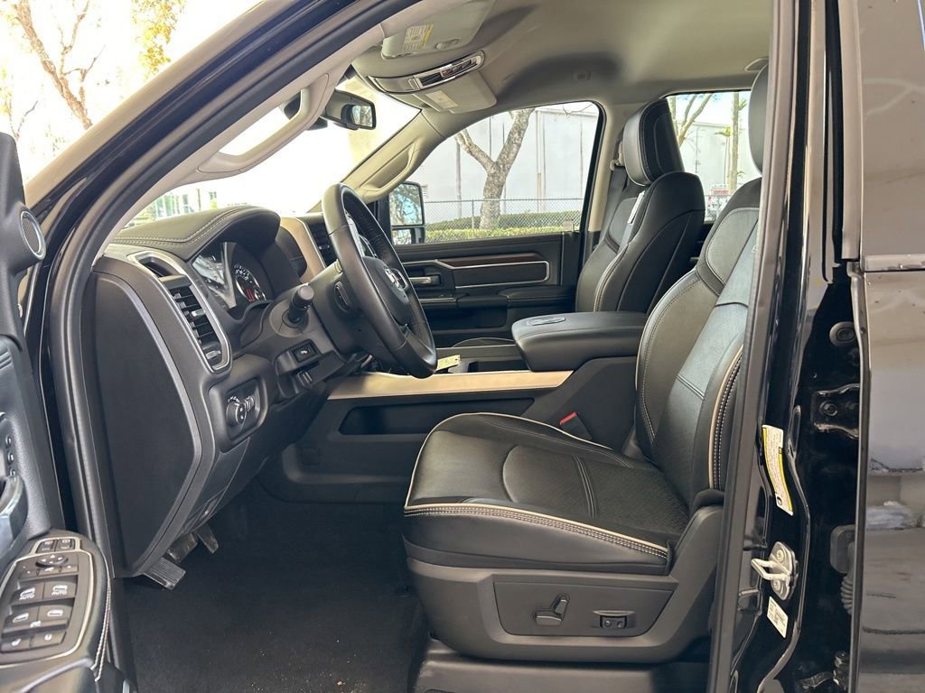 New 2023 RAM 2500 Laramie image 5