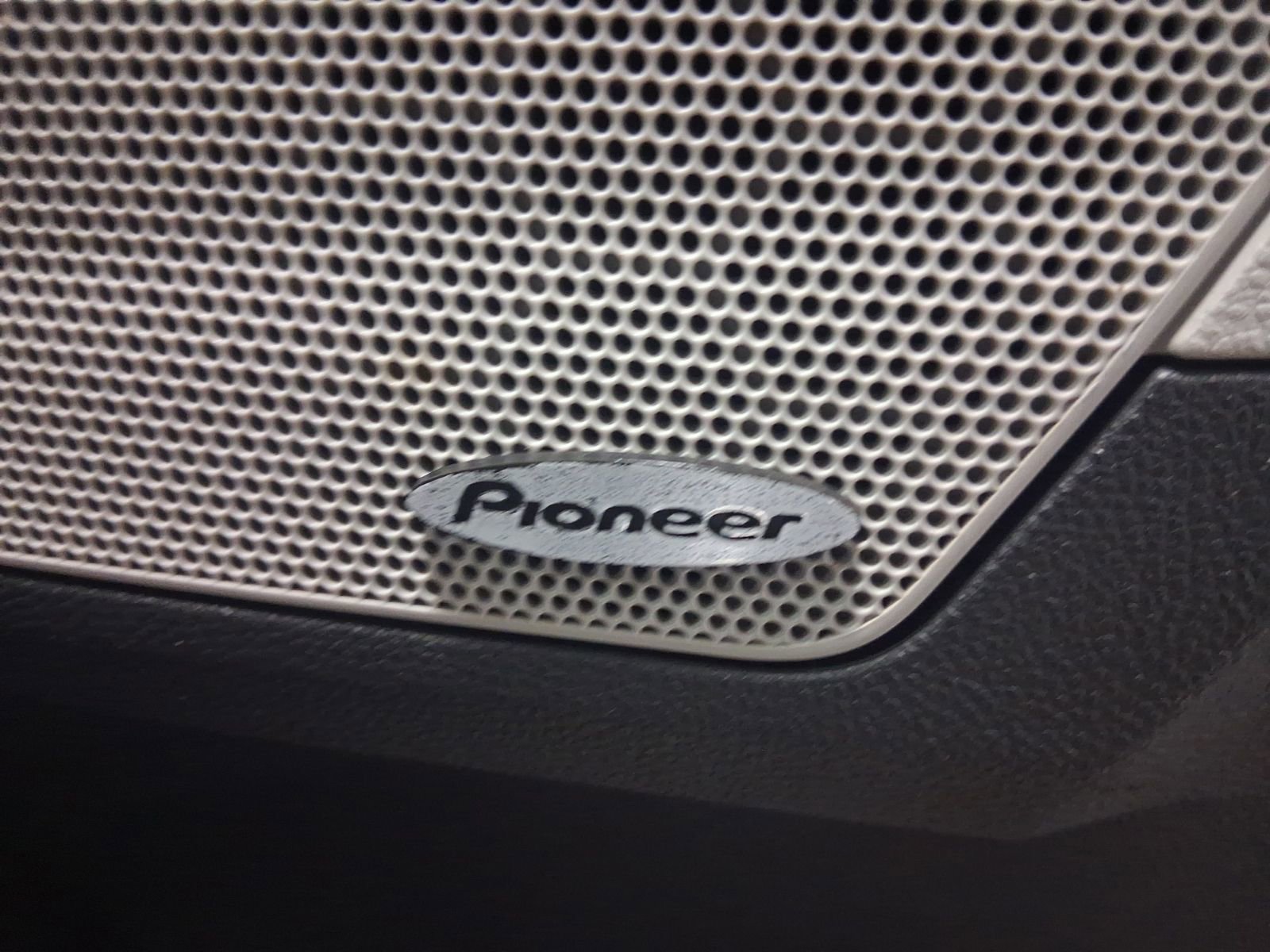 Used 2015 Chevrolet Equinox LTZ image 30