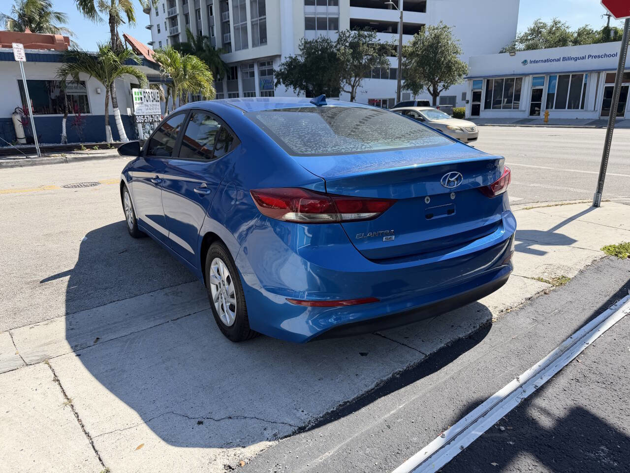 Used 2017 Hyundai Elantra SE FWD image 15