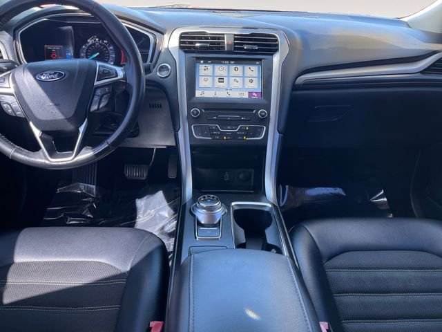 Used 2017 Ford Fusion SE w/ Equipment Group 201A image 10