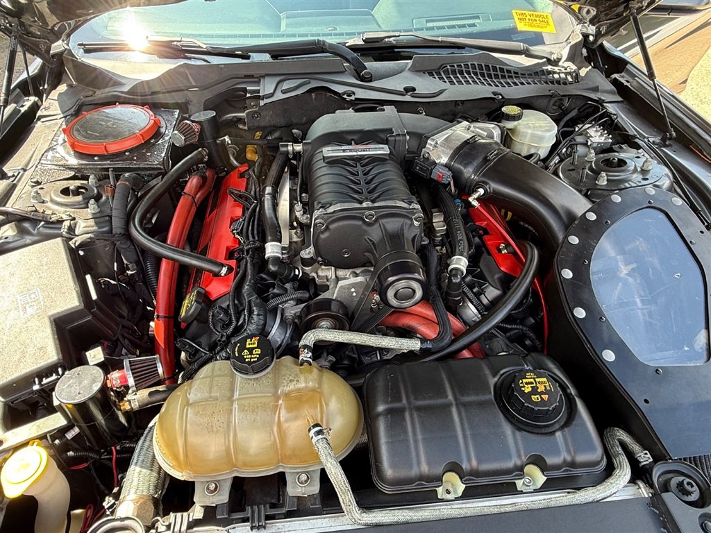 Used 2015 Ford Mustang GT RWD image 8