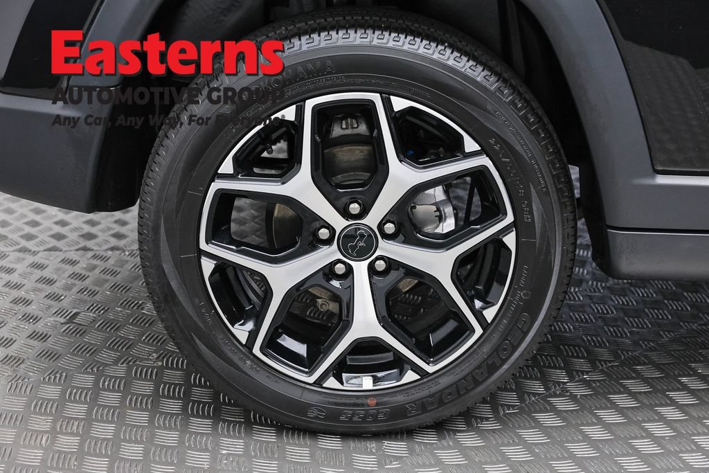 Used 2025 Jeep Compass Limited AWD/4WD image 30