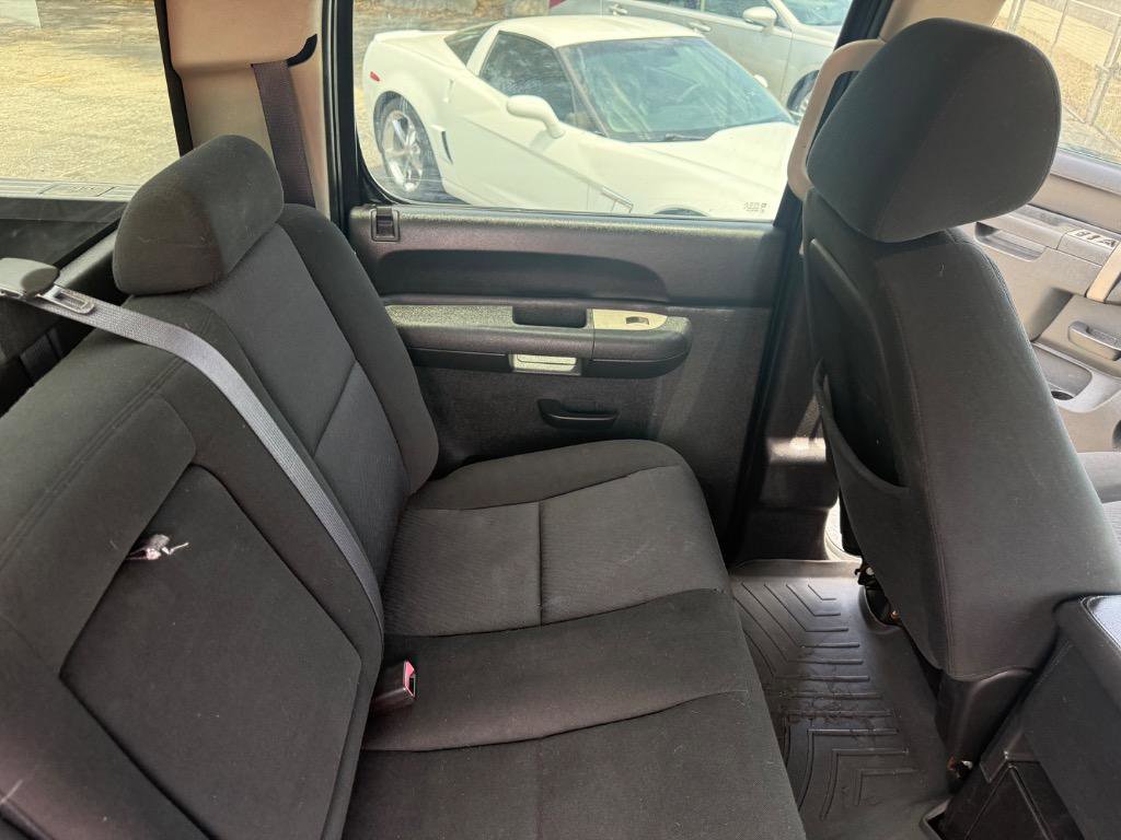 Used 2011 Chevrolet Silverado 1500 LT w/ All-Star Edition AWD/4WD image 30