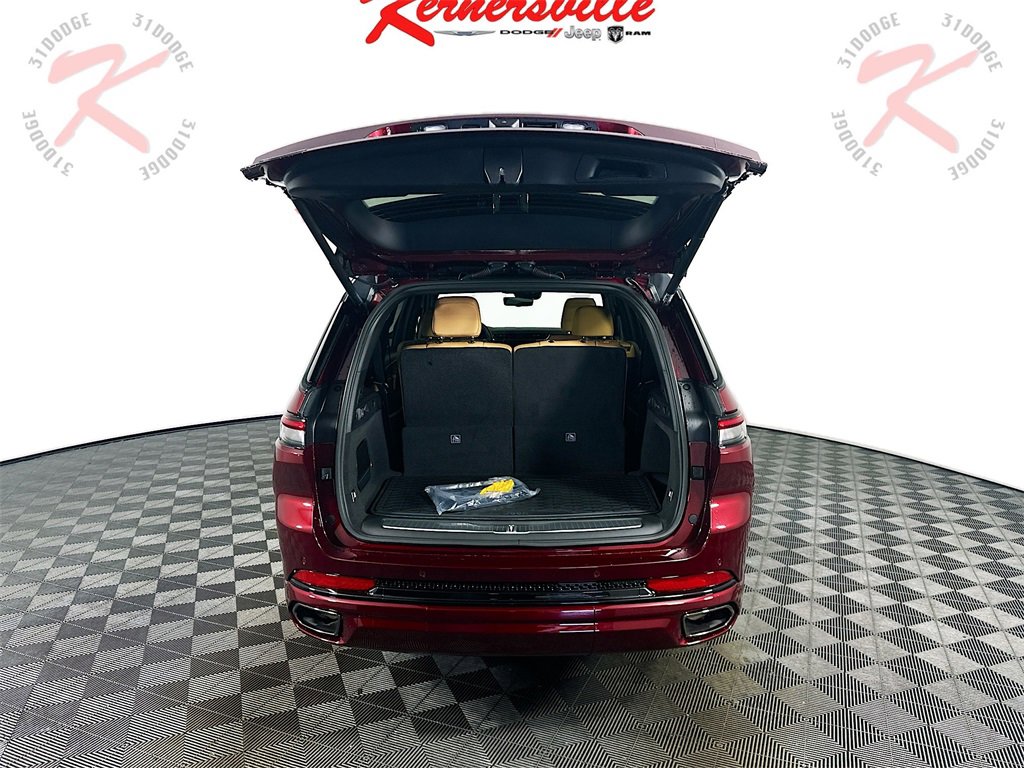 New 2025 Jeep Grand Cherokee L Summit image 16