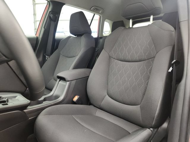 Certified 2026 Toyota Corolla Cross LE FWD image 13