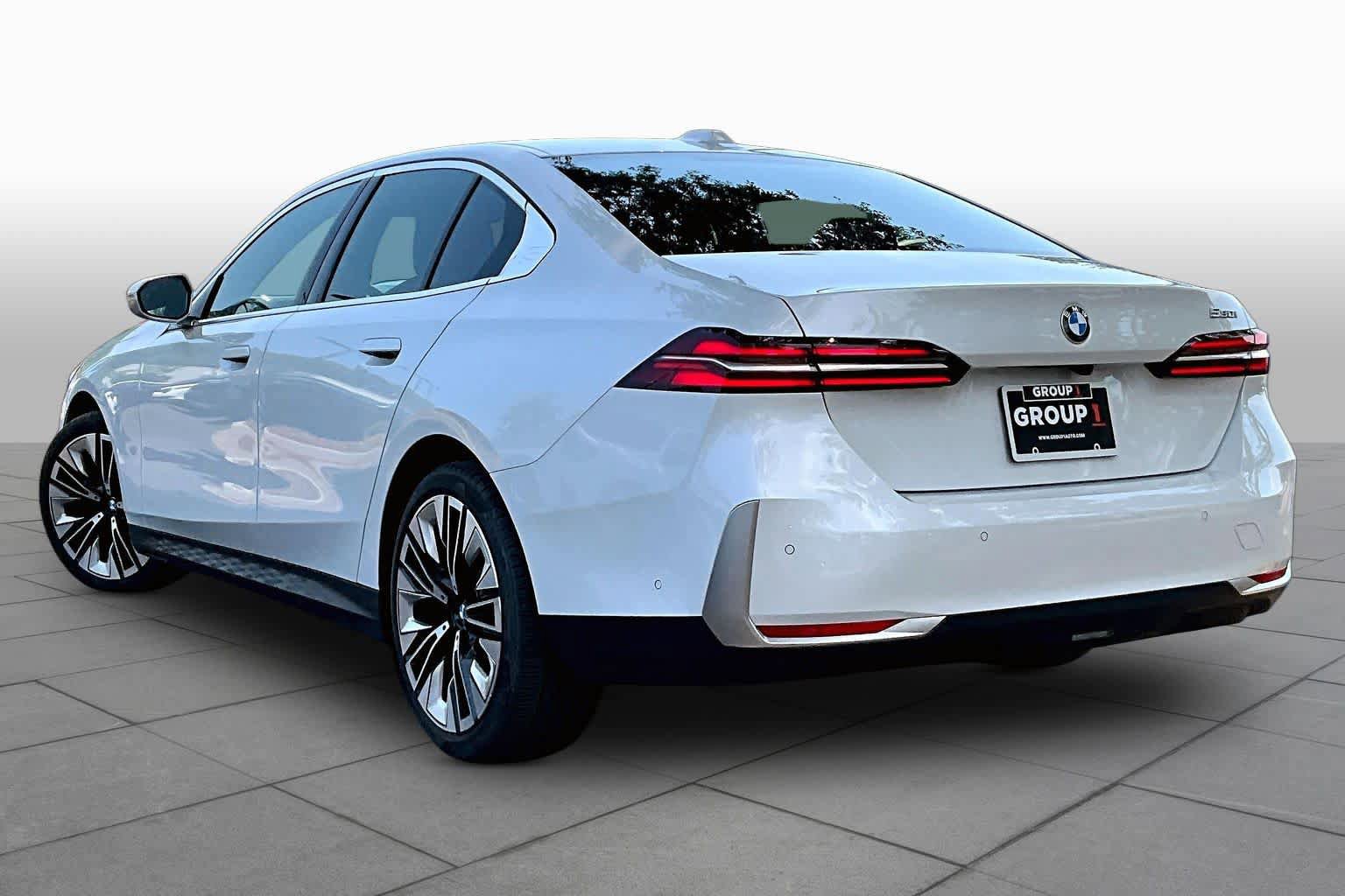 Certified 2026 BMW 530i RWD image 11