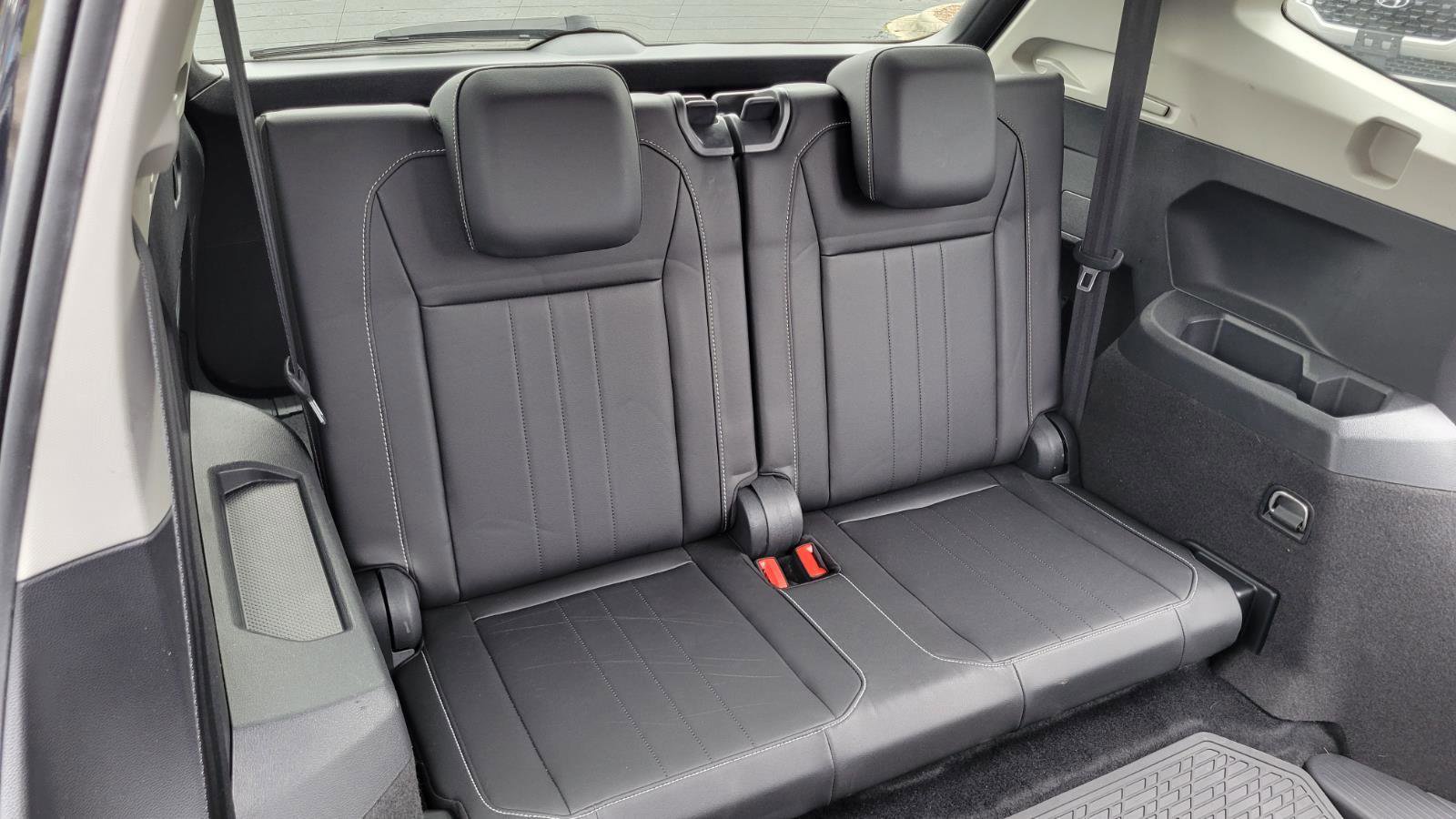 Certified 2023 Volkswagen Tiguan SE image 37