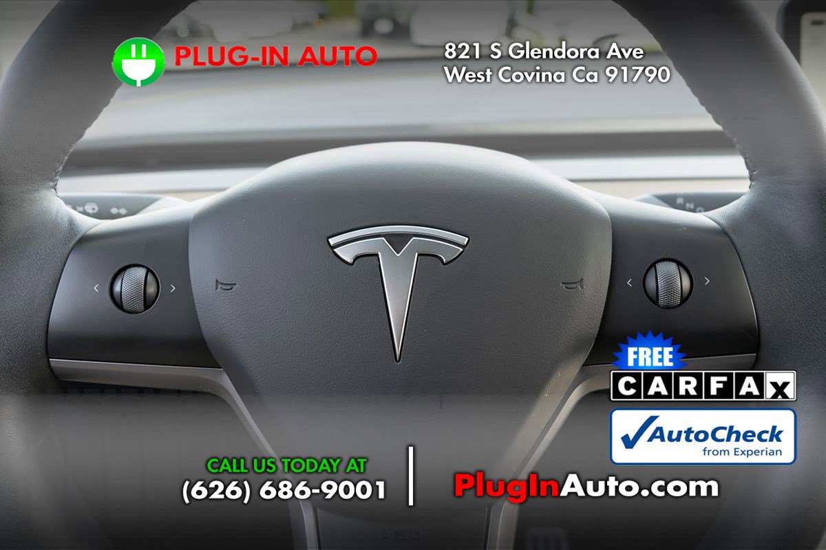 Used 2023 Tesla Model Y Performance image 21