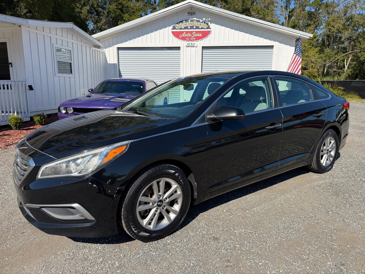 Used 2016 Hyundai Sonata SE image 1