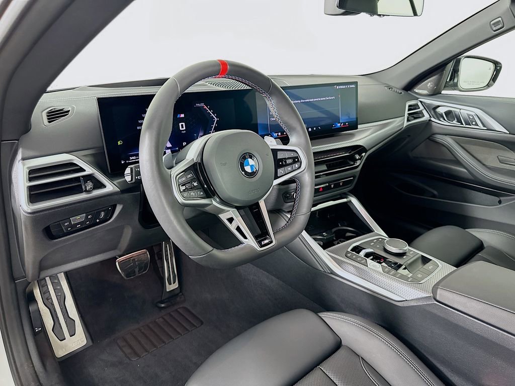 Used 2025 BMW M440i Convertible w/ Premium Package image 9