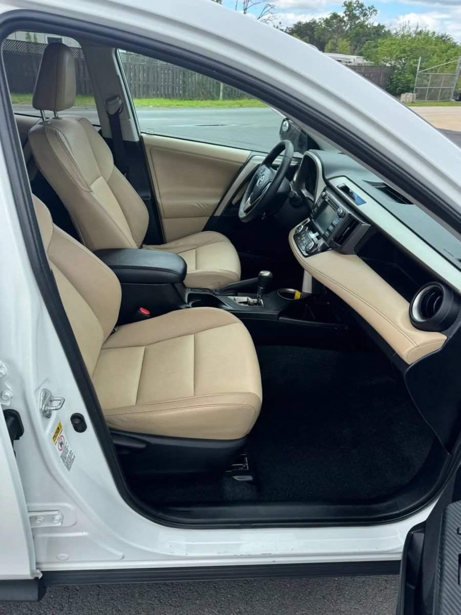 Used 2013 Toyota RAV4 Limited AWD/4WD image 35