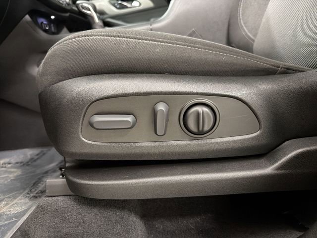 Certified 2023 Chevrolet Traverse LT image 24