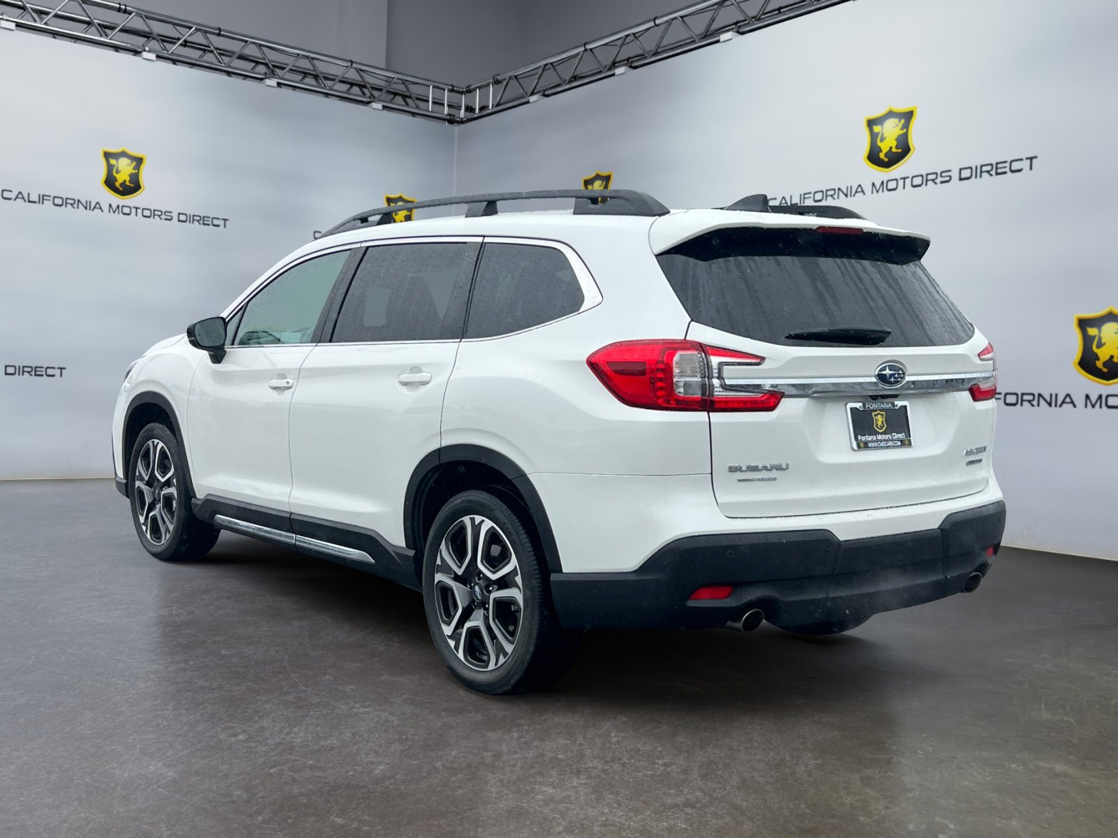Used 2024 Subaru Ascent Limited w/ Technology Package image 3