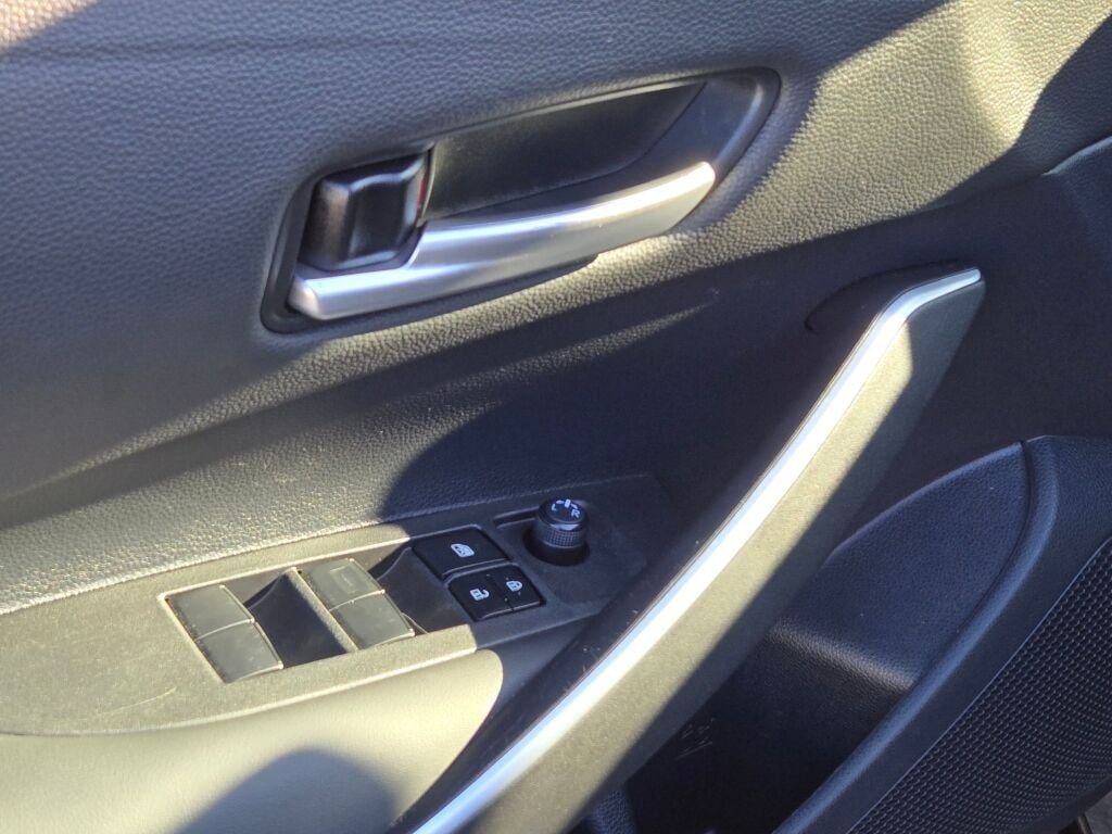 Used 2024 Toyota Corolla SE Nightshade image 18