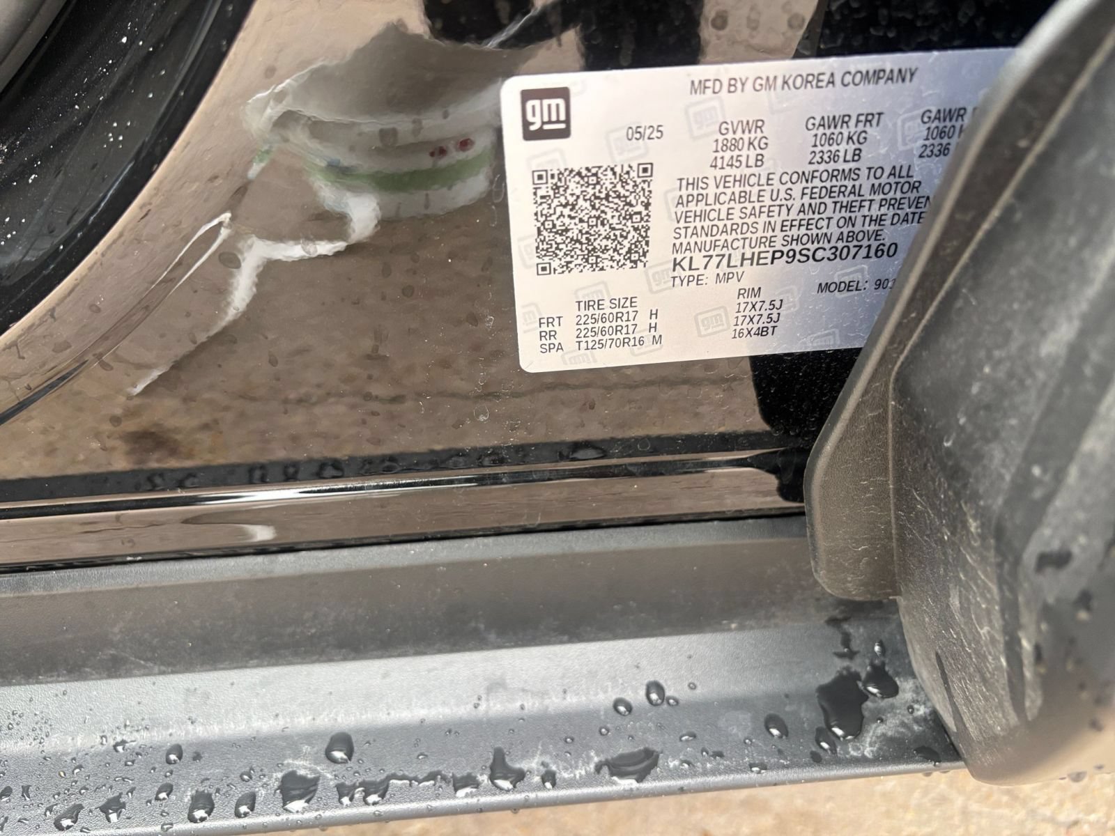 Used 2025 Chevrolet Trax LT FWD image 29