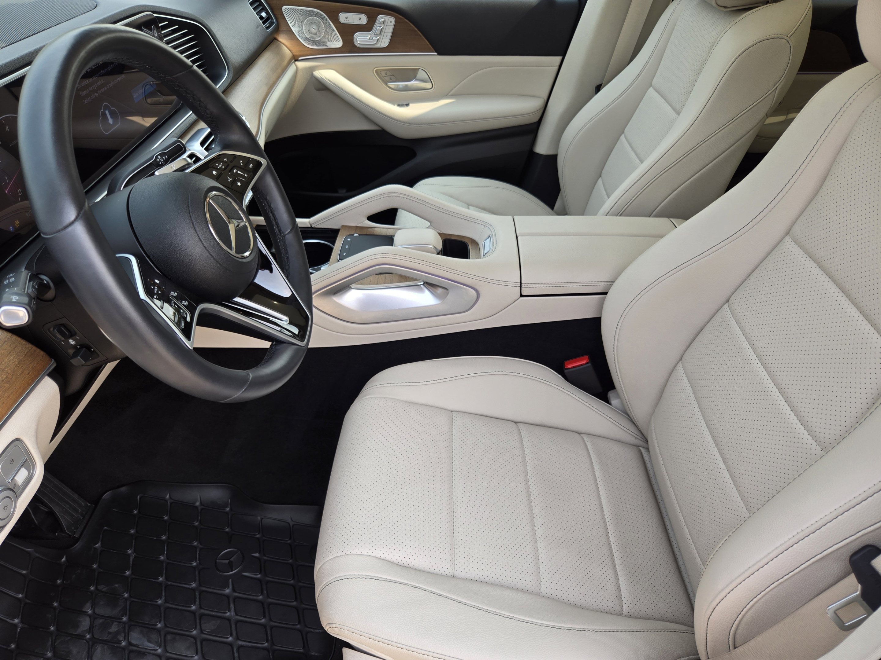 Used 2024 Mercedes-Benz GLE 450 4MATIC image 9