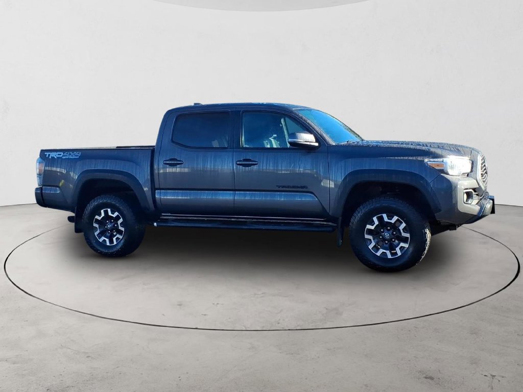 Used 2020 Toyota Tacoma TRD Off-Road w/ Technology Package AWD/4WD image 4