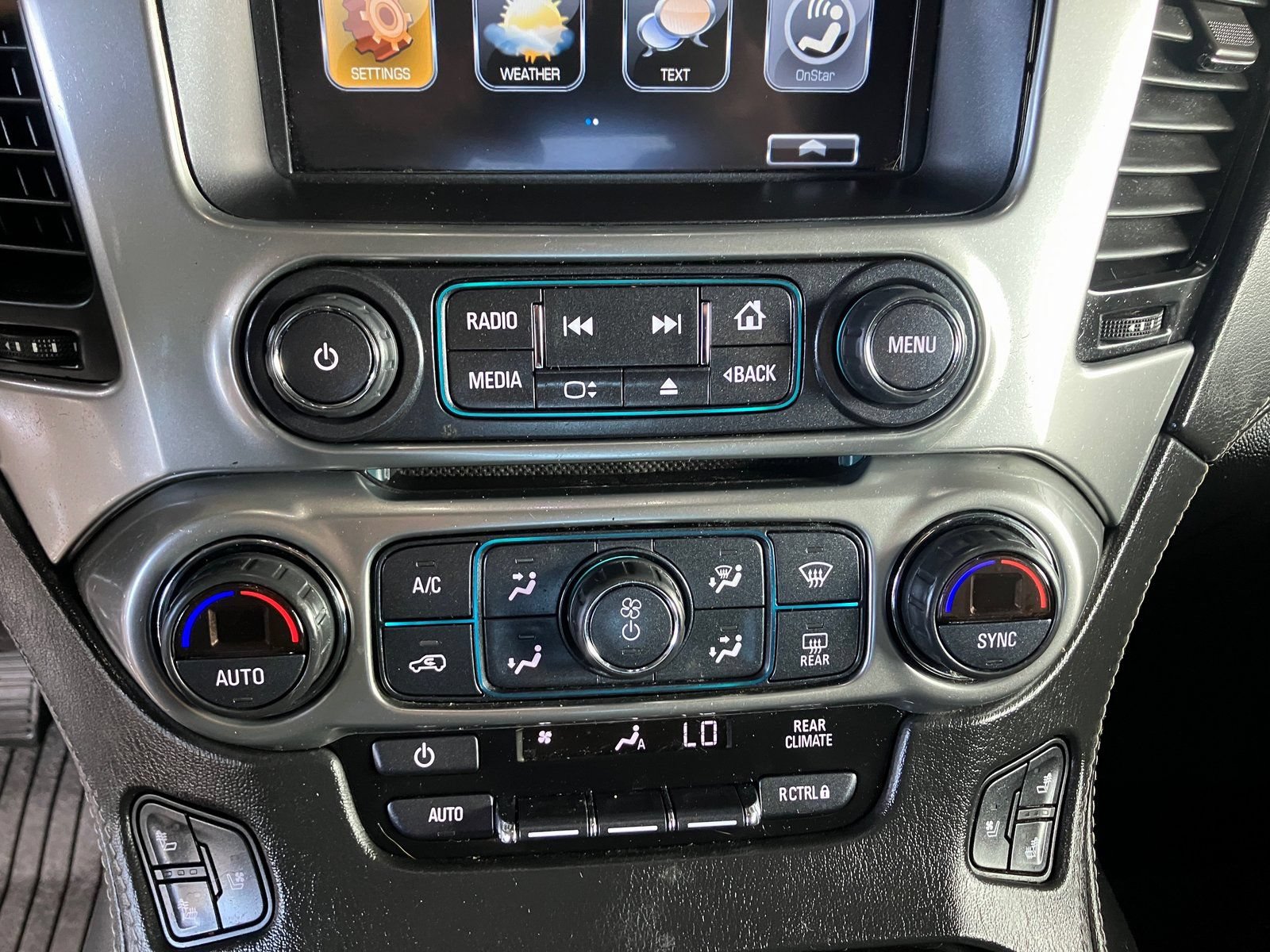 Used 2018 Chevrolet Tahoe Premier w/ RST 6.2L Performance Edition AWD/4WD image 26