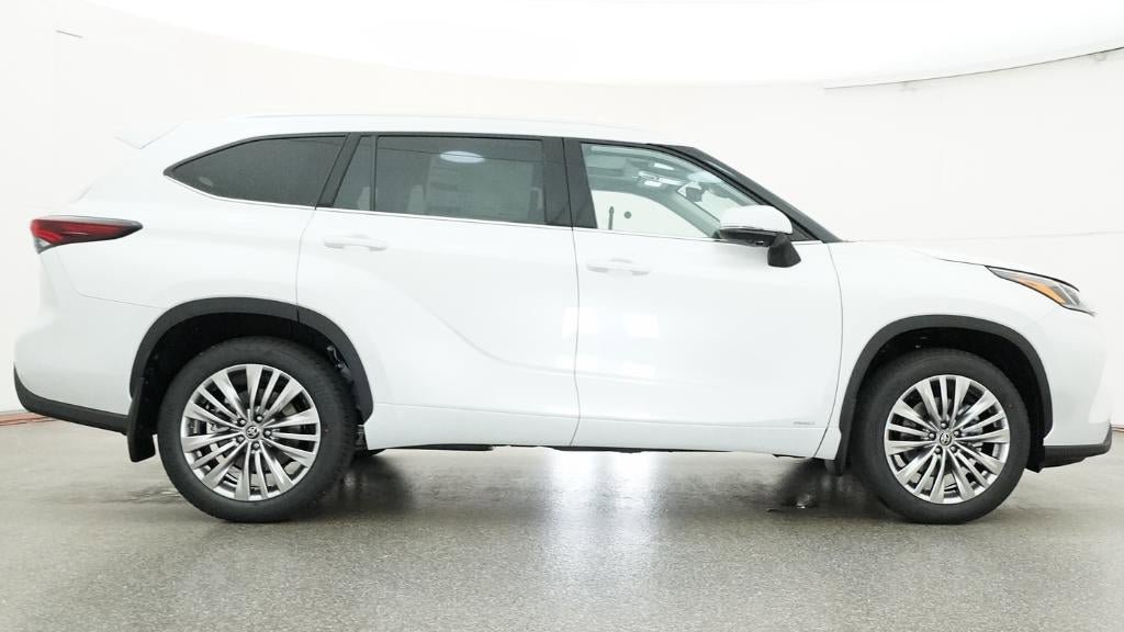 New 2026 Toyota Highlander Platinum AWD/4WD image 27