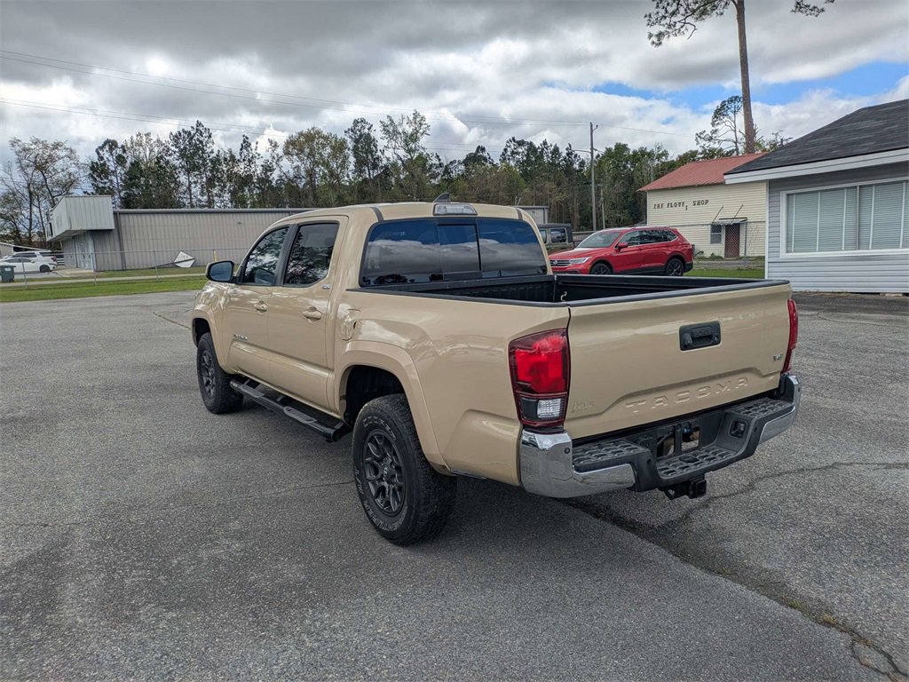 Used 2018 Toyota Tacoma SR5 image 6