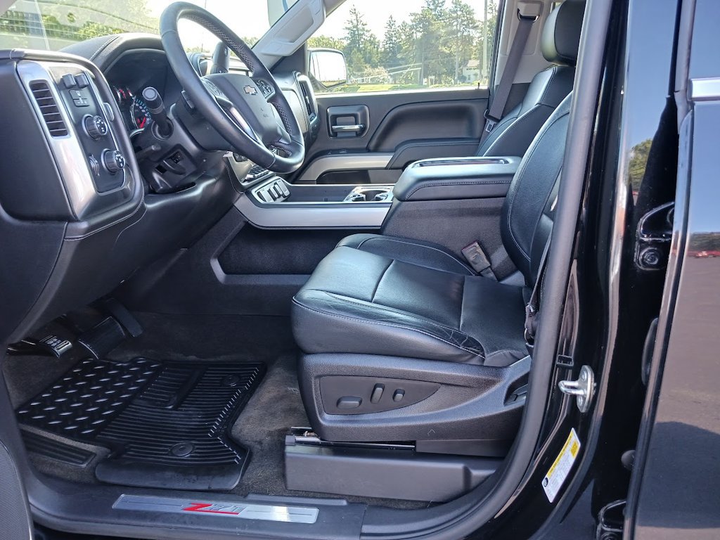Used 2015 Chevrolet Silverado 1500 LTZ Z71 w/ Custom Sport Edition AWD/4WD image 20