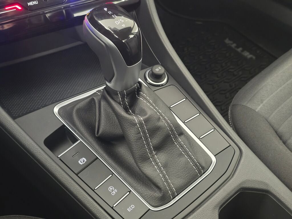 New 2025 Volkswagen Jetta S image 23