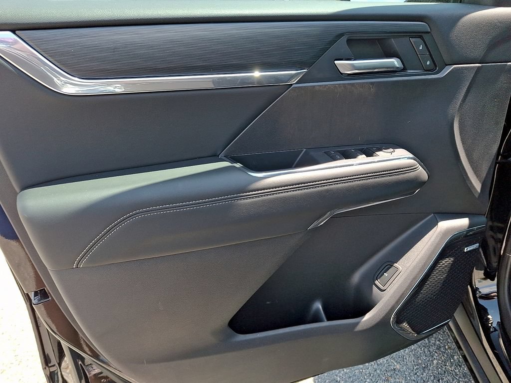 New 2026 GMC Acadia Elevation w/ Elevation Premium Package FWD image 9