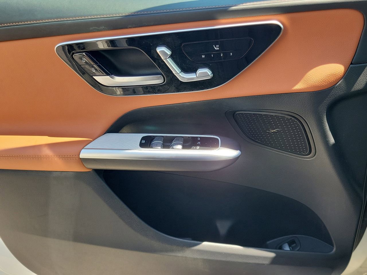 Certified 2024 Mercedes-Benz GLC 300 image 21