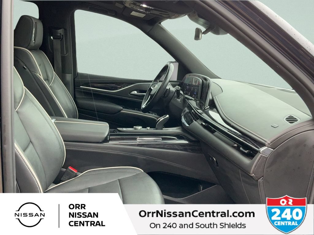 Used 2023 Cadillac Escalade ESV Sport w/ Touring Package AWD/4WD image 11
