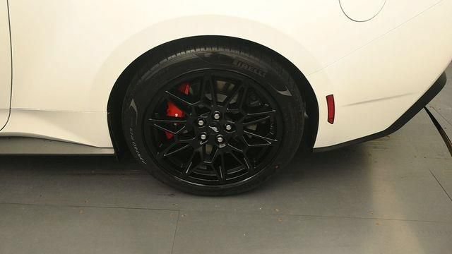 New 2026 Ford Mustang GT w/ GT Performance Package RWD image 9