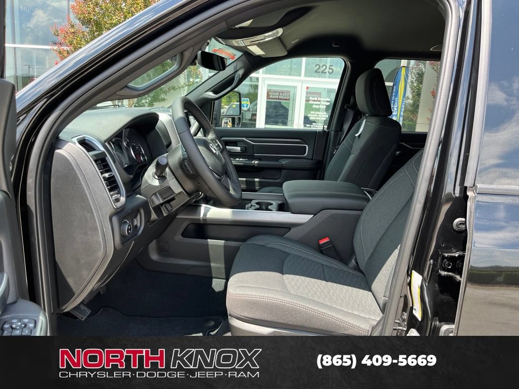 New 2026 RAM 3500 Big Horn AWD/4WD image 3