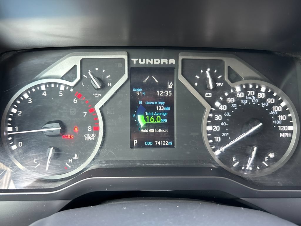 Used 2022 Toyota Tundra SR5 w/ SR5 Convenience Package AWD/4WD image 10