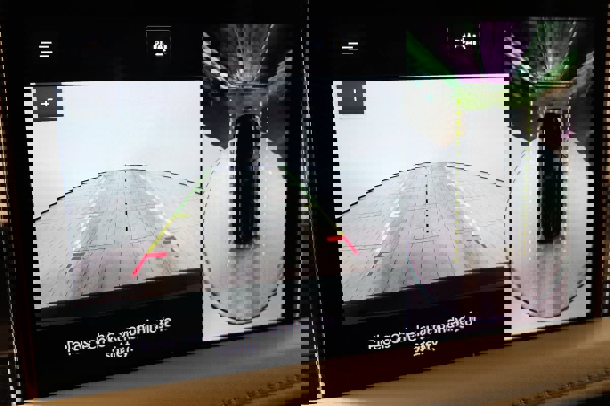 Used 2021 Lincoln Aviator Reserve w/ Class IV Trailer Tow Package image 7