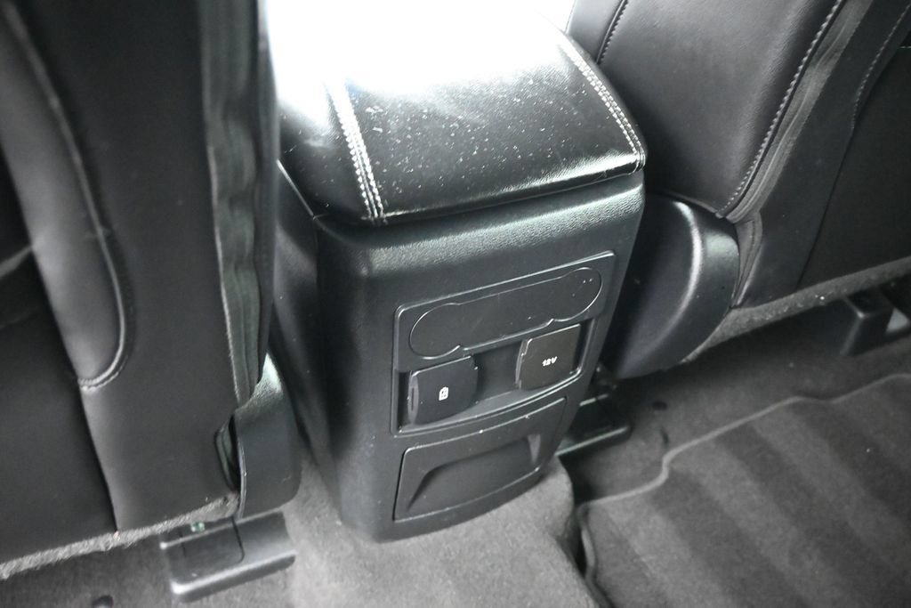 Certified 2023 Ford Explorer XLT w/ Equipment Group 202A RWD image 22