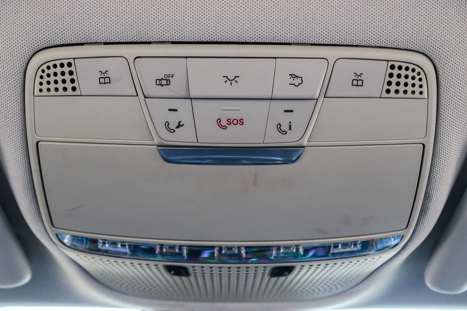 Used 2015 Mercedes-Benz C 300 Sedan image 15