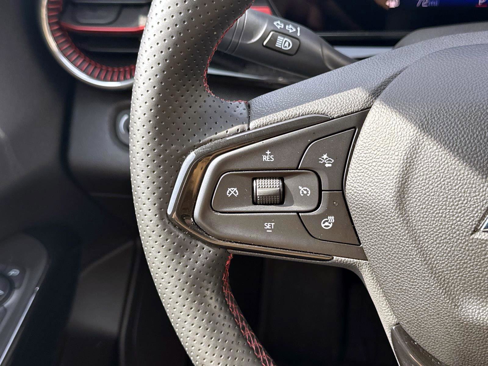 Certified 2024 Chevrolet Trax RS w/ Driver Confidence Package image 20