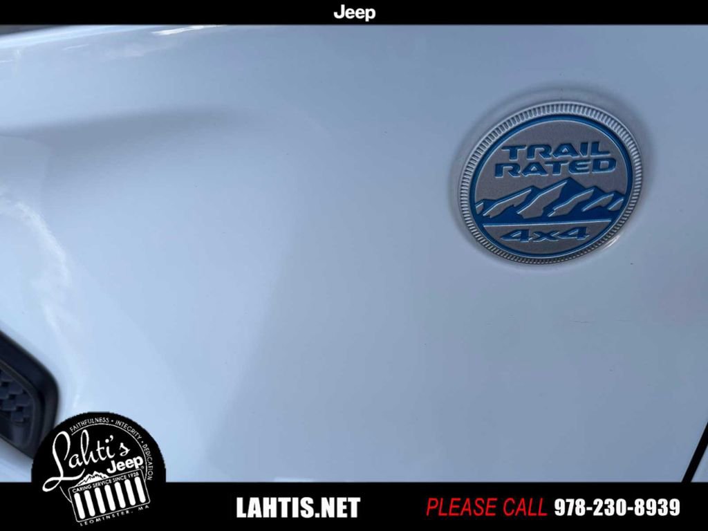 Certified 2022 Jeep Wrangler Unlimited Sahara w/ Cold Weather Group image 30