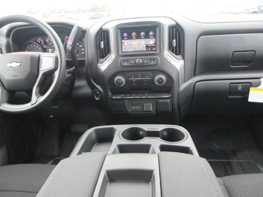 New 2026 Chevrolet Silverado 1500 Custom w/ Turbomax Blackout Package AWD/4WD image 15