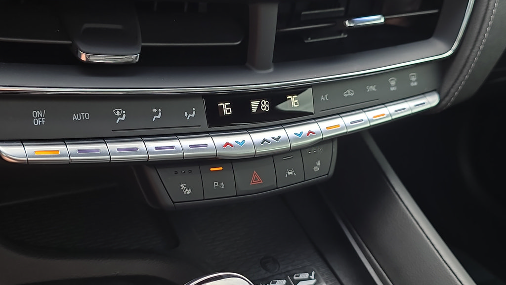 Used 2023 Cadillac CT5 Luxury w/ Sun And Sound Package AWD/4WD image 24