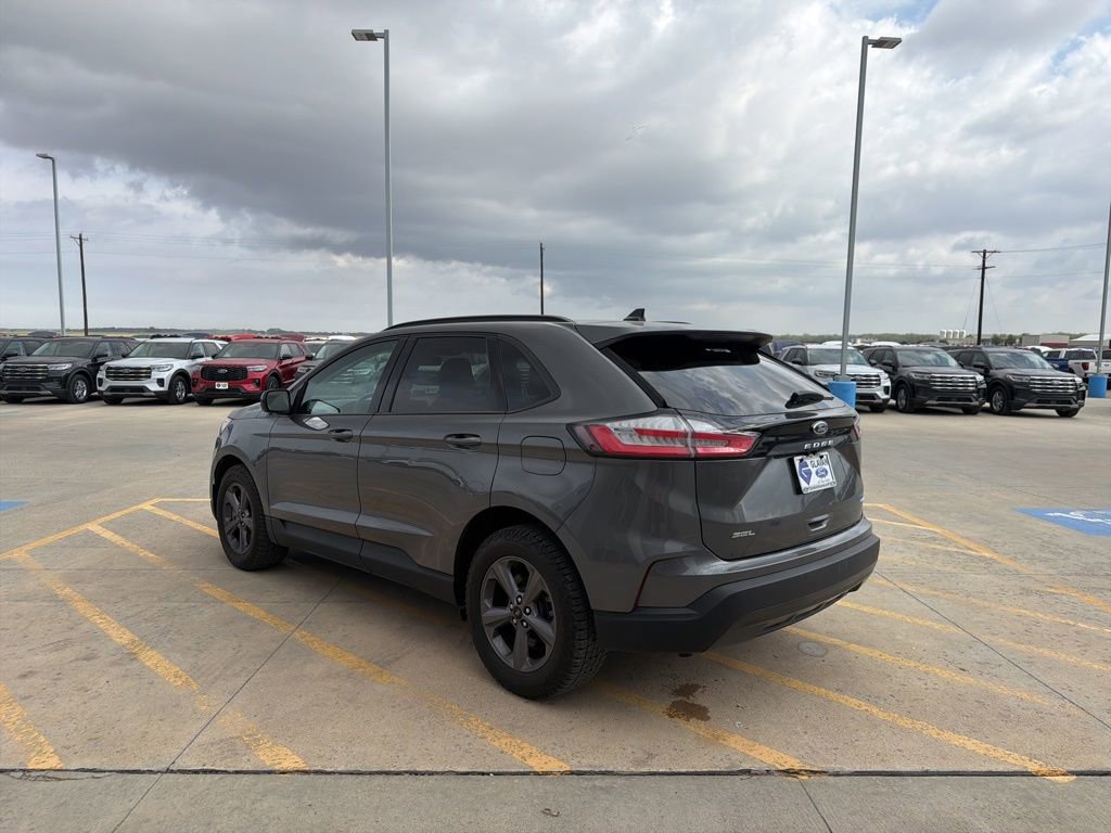 Used 2023 Ford Edge SEL w/ Sport Appearance Package AWD/4WD image 5