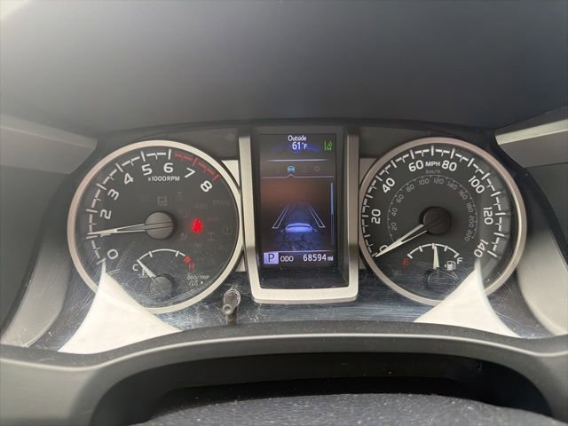Used 2020 Toyota Tacoma SR5 AWD/4WD image 11