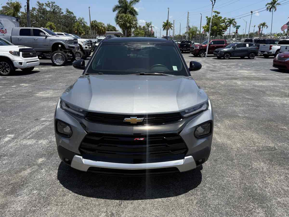 Used 2023 Chevrolet TrailBlazer RS image 3
