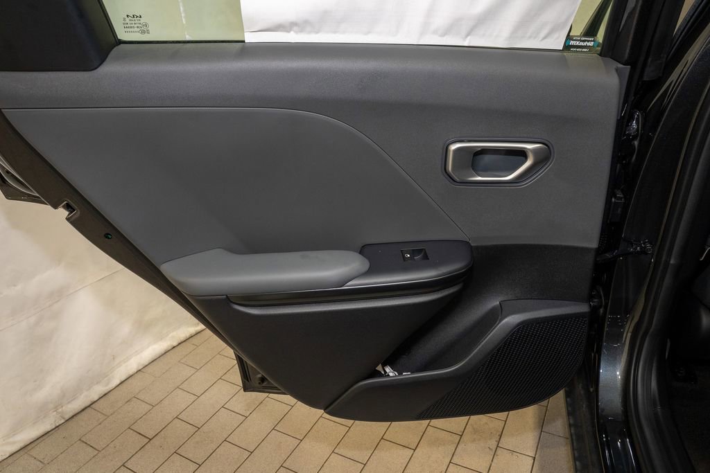 New 2025 Kia K4 LXS image 10