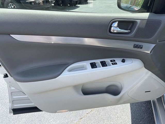 Used 2013 INFINITI G37 Journey w/ Premium Pkg image 17